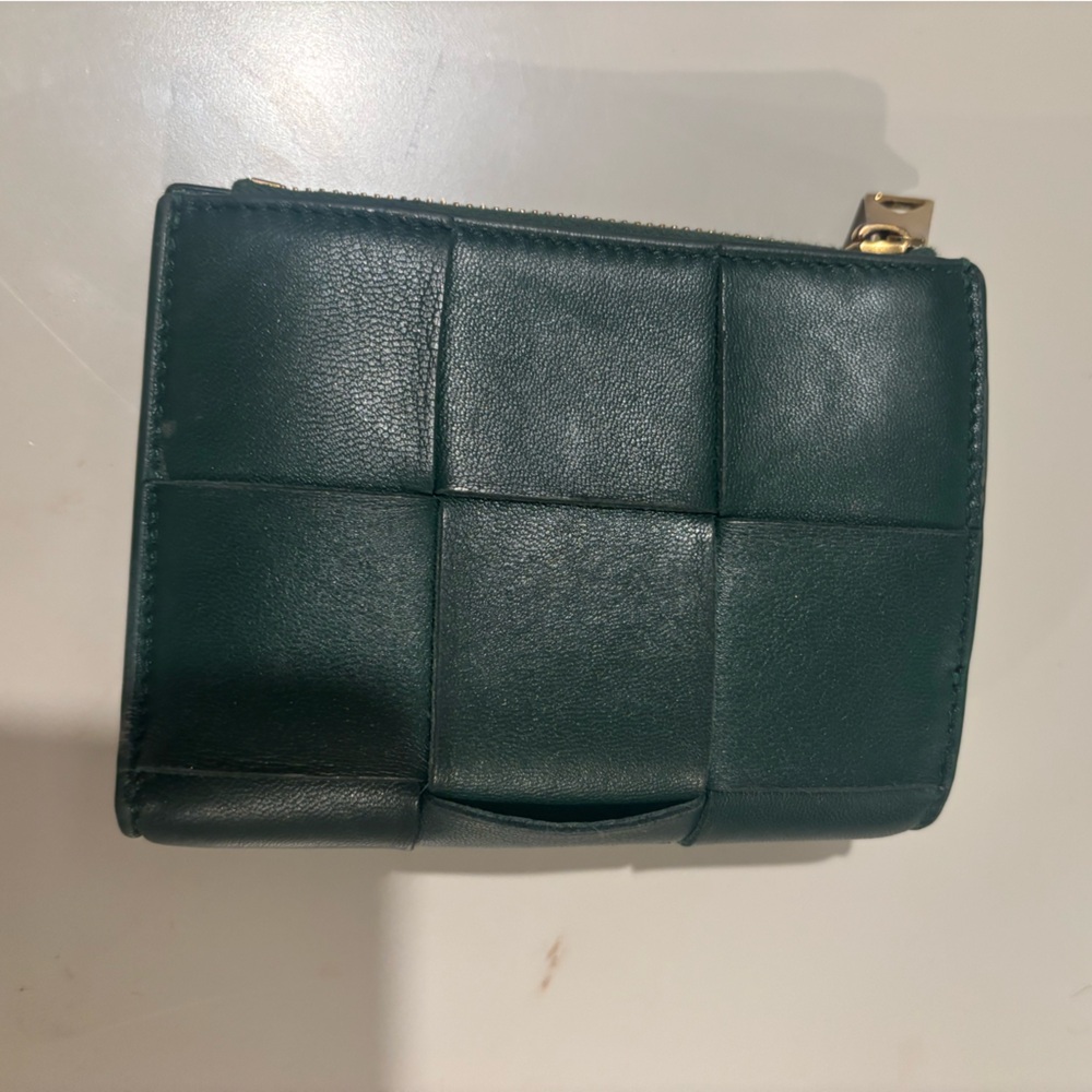 Botegga Veneta Green Leather Wallet